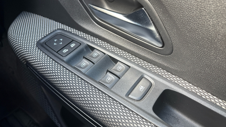 Dacia Jogger 1.0 TCe Extreme SE 5dr Petrol Estate